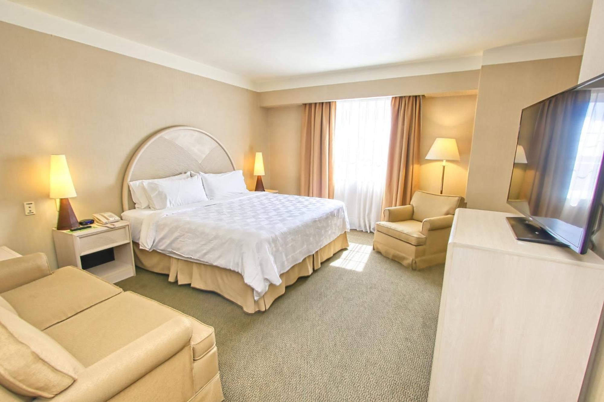 Holiday Inn Leon-Convention Center By Ihg Exterior foto