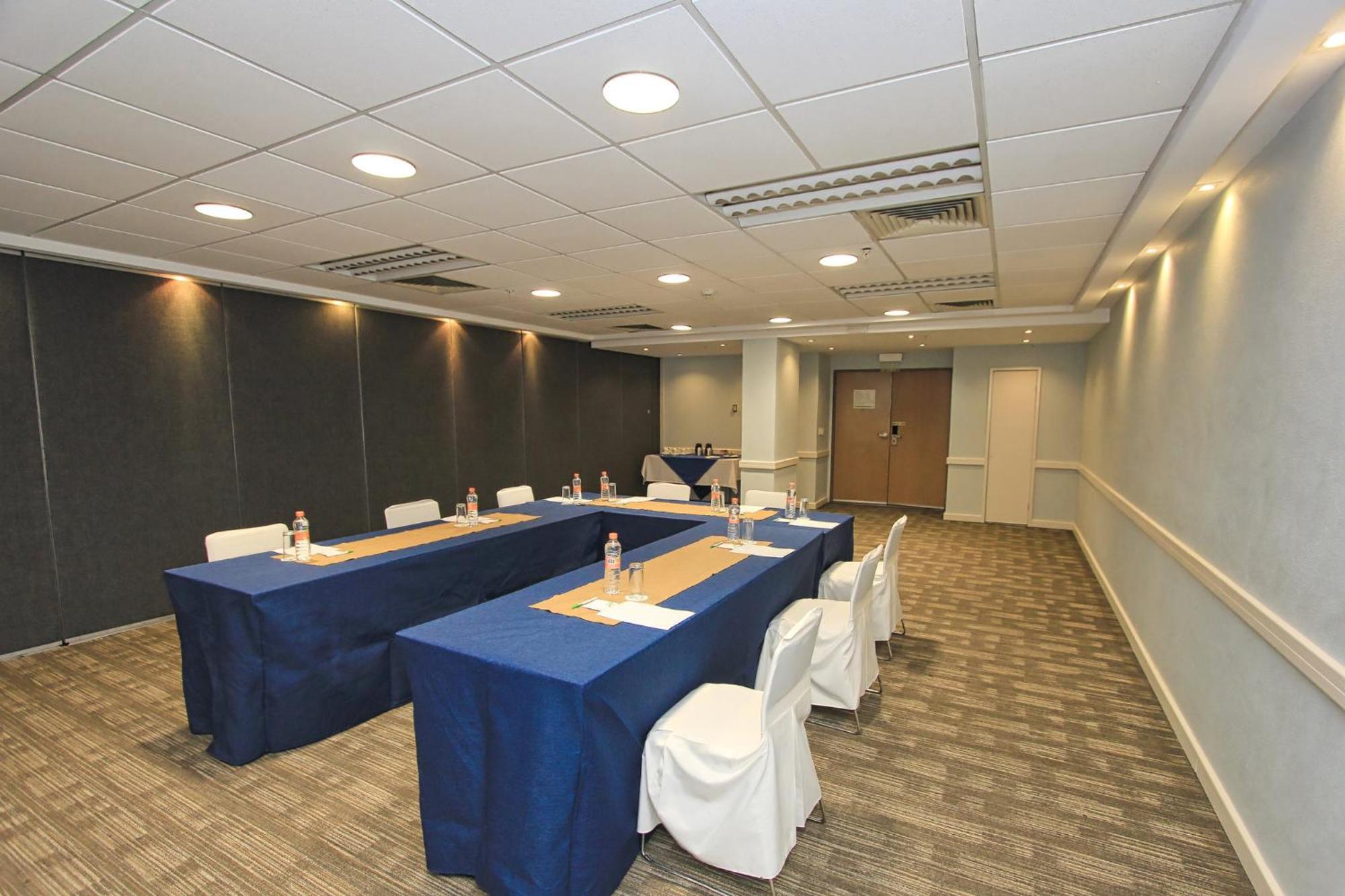 Holiday Inn Leon-Convention Center By Ihg Exterior foto