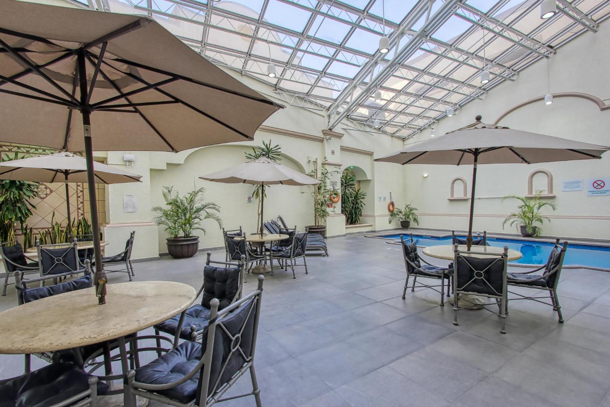 Holiday Inn Leon-Convention Center By Ihg Exterior foto